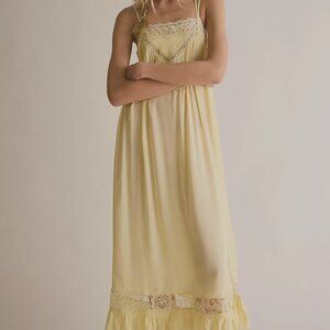 Kiss Me Later Slip 🌼